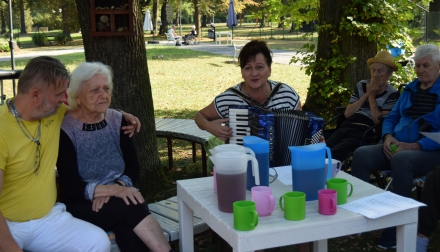 Hudební přípravy na oslavu 10. výročí otevření Domova Alzheimer!