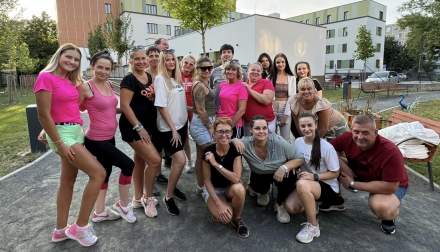 Teambuilding v Domově Alzheimer: Posílení týmového ducha s úsměvem