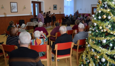 Hudební vystoupení Písklat přineslo radost