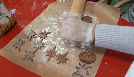 Vánoční cukroví u nás v Domově