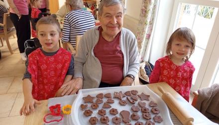 Příprava na oslavy – pomáhá MŠ