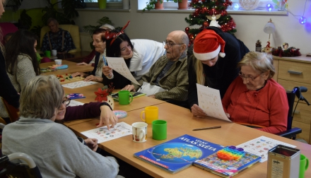 Návštěva žákyň zdravotnické školy v našem domově
