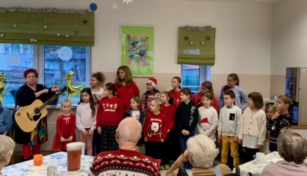 Vánoční koledy v podání dětí ze 7.ZŠ