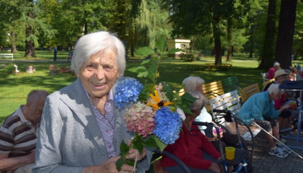 Domov Alzheimer Darkov srpen kytičky