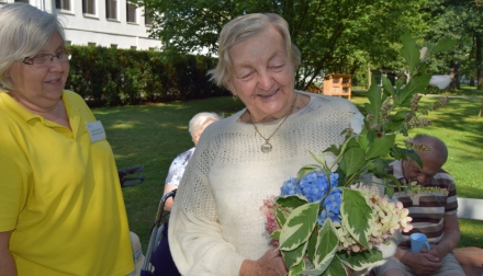 Domov Alzheimer Darkov srpen kytičky